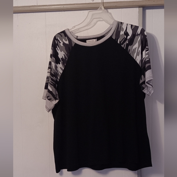 Southern Stitch Tops - 3X T-shirt by Southern Stitch Casual Vacay EUC